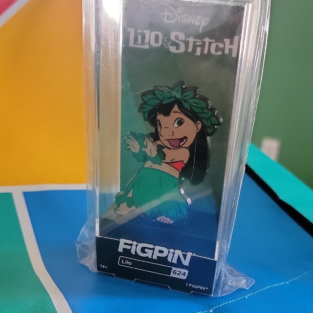 Disney Lilo & Stitch FiGPiN - Lilo in Green Hula Outfit